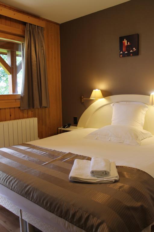 Auberge De Villequier Villequier-Aumont Bagian luar foto