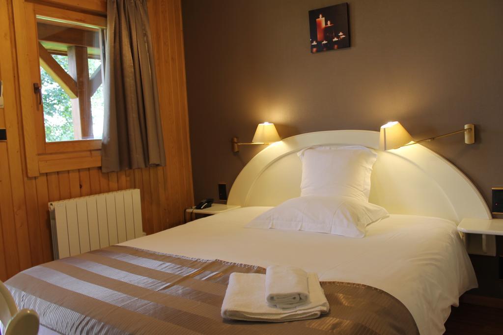 Auberge De Villequier Villequier-Aumont Bagian luar foto