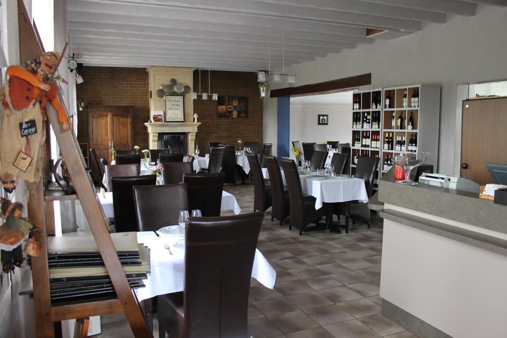 Auberge De Villequier Villequier-Aumont Bagian luar foto