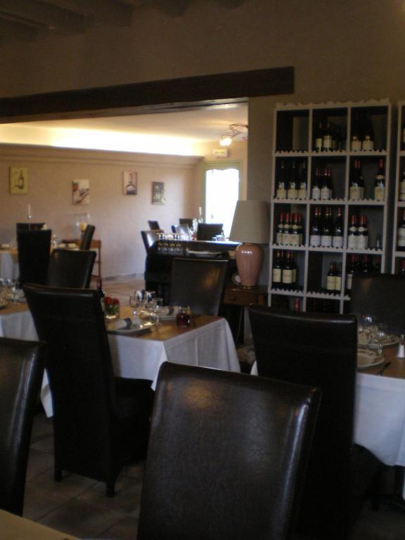 Auberge De Villequier Villequier-Aumont Bagian luar foto